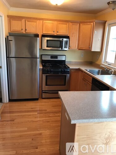 139 Summer Street 2 Beds Apartment for Rent