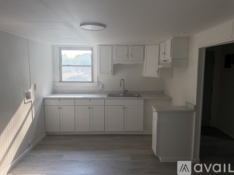 308 Fifth St 2 Beds Apartment for Rent