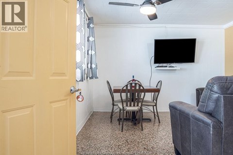 840 Ross Lane Unit# 3 3 Beds Apartment for Rent