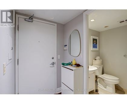610 - 8 YORK STREET 2 Beds Apartment, Condo, Home for Rent - Photo gallery 4