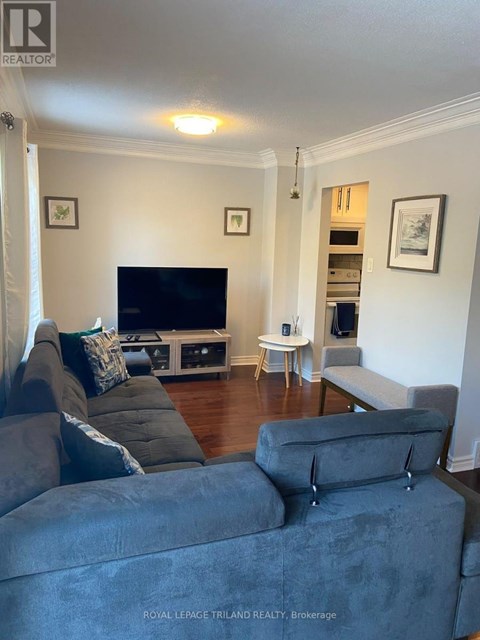 342 WILKINS STREET 3 Beds Apartment for Rent
