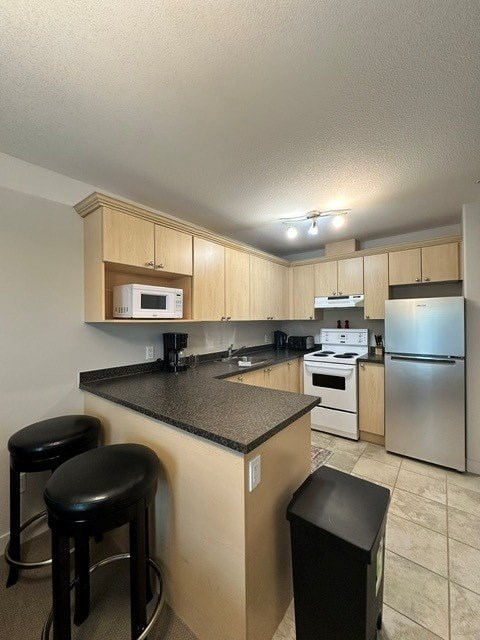 219 8528 Manning Avenue 1 Apartment for Rent