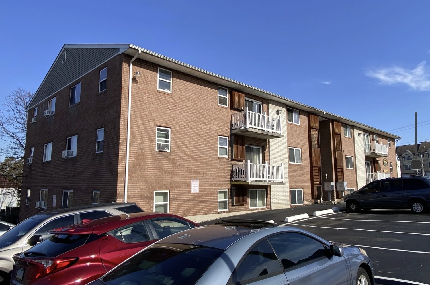 303 8th Street Studio-2 Beds Apartment for Rent - Photo gallery 3