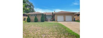 3/3 2679 sqft