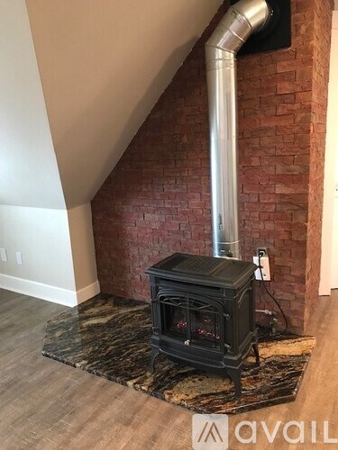 1339 N Nevada Ave 2 Beds Apartment for Rent
