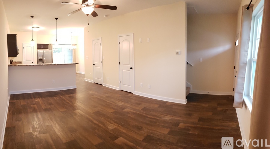 704 Justice Farm Drive 2 Beds Townhouse for Rent - Photo gallery 2