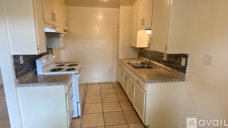 105 East Louise Street 2 Beds Apartment for Rent - Photo gallery 3