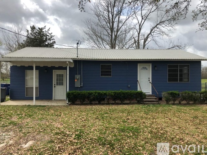 143 Dandurand Street 2 Beds Single Family Home for Rent - Photo gallery 2