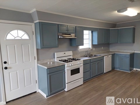 143 Dandurand Street 2 Beds Apartment for Rent