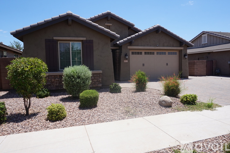 20737 East Canary Way 3 Beds Single Family Home for Rent - Photo gallery 1