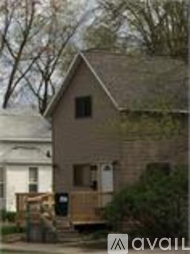 313 9th Ave 3 Beds Single Family Home for Rent - Photo gallery 1