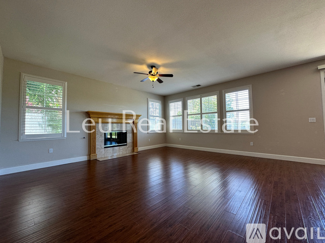 8128 Damico Dr 4 Beds Single Family Home for Rent - Photo gallery 5