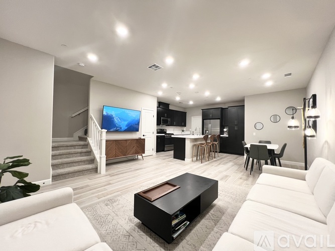 1096 Delpy View Point 3 Beds Townhouse for Rent - Photo gallery 2