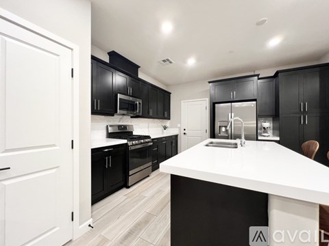 1096 Delpy View Point 3 Beds Apartment for Rent