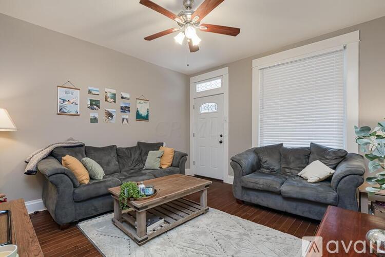 480 East Sycamore Street 2 Beds Single Family Home for Rent - Photo gallery 4