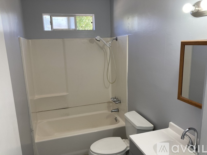 2960 W George St 3 Beds Single Family Home for Rent - Photo gallery 3
