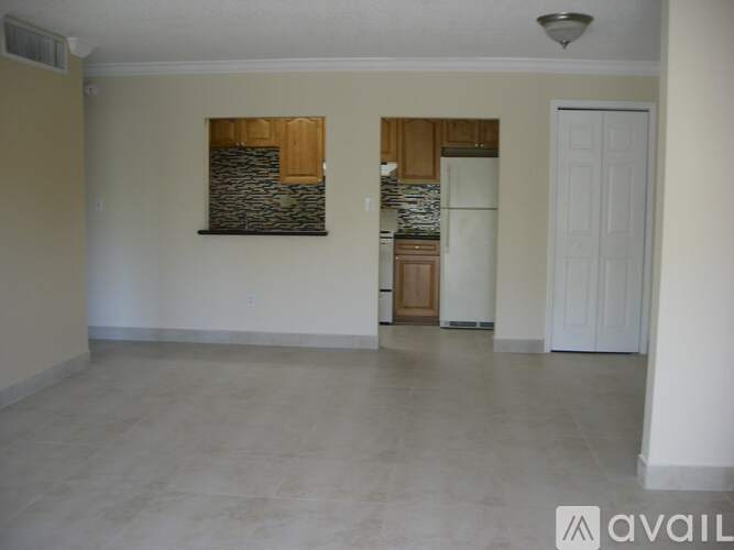4640 Northwest 79th Avenue 2 Beds Condo for Rent - Photo gallery 1