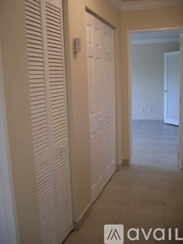 4640 Northwest 79th Avenue 2 Beds Condo for Rent - Photo gallery 4