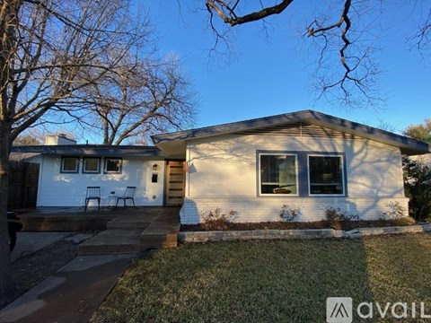 2604 Ellise Avenue 3 Beds Apartment for Rent