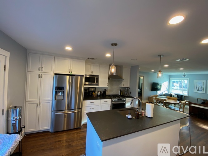 2604 Ellise Avenue 3 Beds Single Family Home for Rent - Photo gallery 4