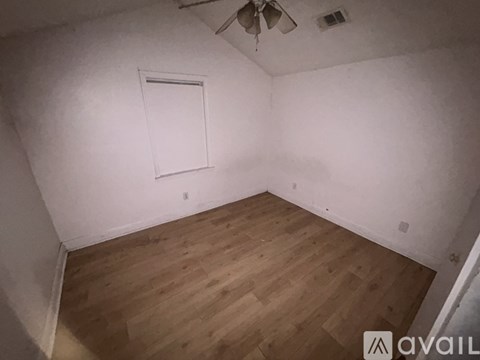 8334 East Railroad Avenue 3 Beds Apartment for Rent