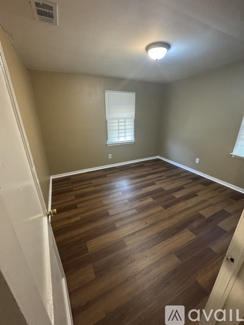 338 Flynn Road 2 Beds Apartment for Rent