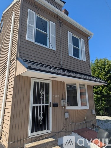 4488 Minerva St 4 Beds Apartment for Rent