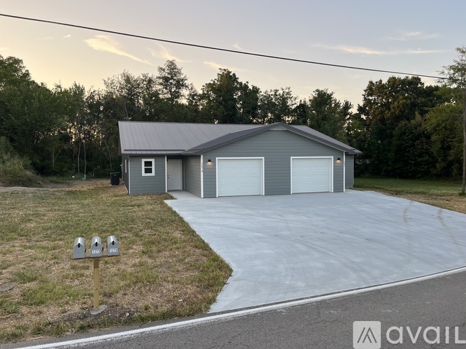 1273 Main Street 2 Beds Single Family Home for Rent - Photo gallery 1