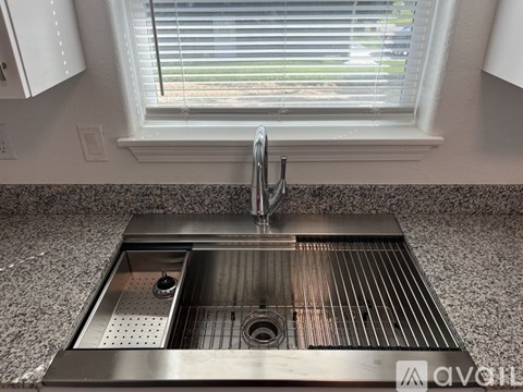 1273 Main Street 2 Beds Apartment for Rent