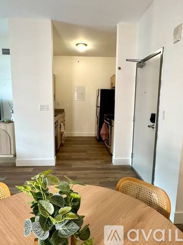 490 West Ash Street 1 Apartment for Rent - Photo gallery 4