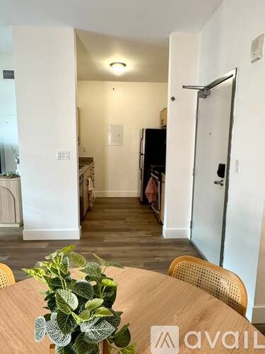 490 West Ash Street 1 Apartment for Rent