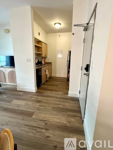 490 West Ash Street 1 Apartment for Rent - Photo gallery 5