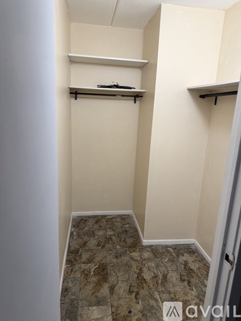 280 Shorewood Dr 1 Apartment for Rent