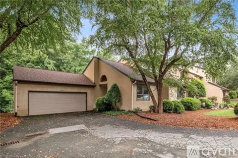 1955 Eastchester Drive 4 Beds Apartment for Rent