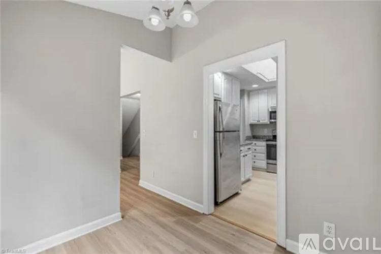 1955 Eastchester Drive 4 Beds Townhouse for Rent - Photo gallery 3
