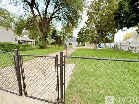 11455 Sherman Ave 3 Beds Apartment for Rent