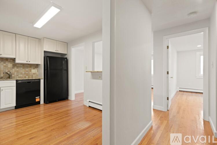 215 Massachusetts Avenue 1 Condo for Rent - Photo gallery 4
