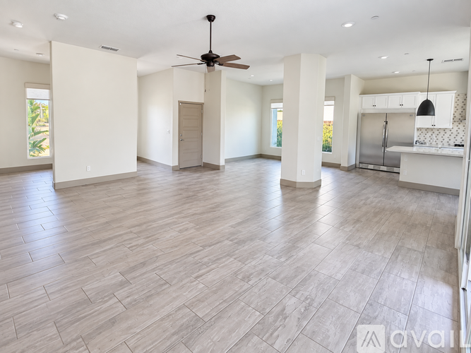 829 Sunset Drive South 3 Beds Single Family Home for Rent - Photo gallery 2