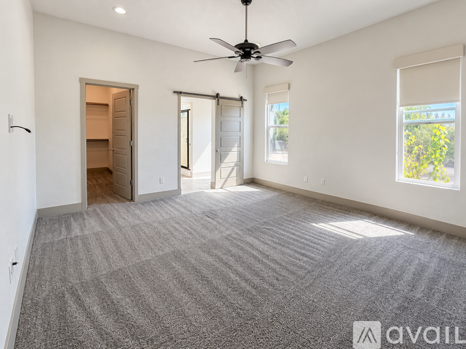 829 Sunset Drive South 3 Beds Single Family Home for Rent - Photo gallery 4