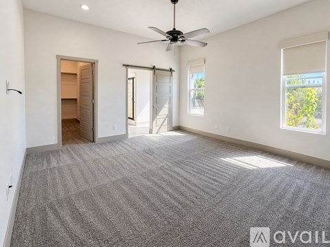 829 Sunset Drive South 3 Beds Apartment for Rent