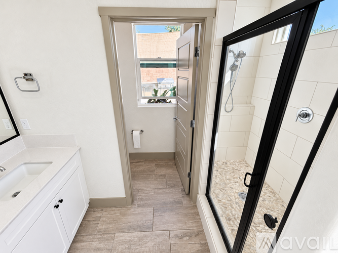 829 Sunset Drive South 3 Beds Single Family Home for Rent - Photo gallery 5
