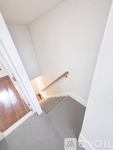 1689 Main Street 3 Beds Apartment for Rent - Photo gallery 4