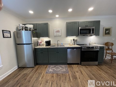 32 Vance Cir 2 Beds Apartment for Rent