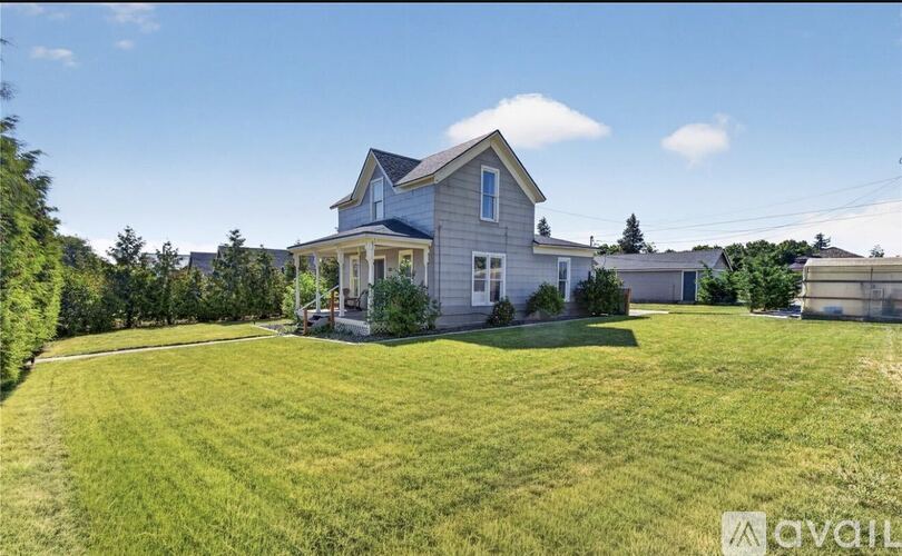 126 West Ash Street 3 Beds Single Family Home for Rent - Photo gallery 1