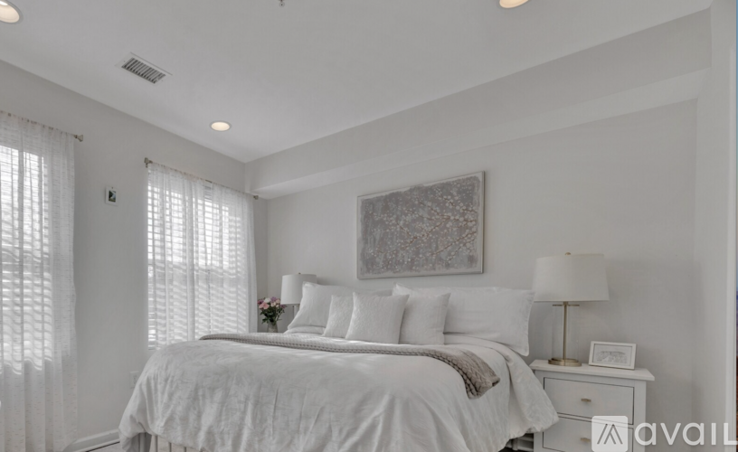1346 Nicholson Street Northwest 2 Beds Condo for Rent - Photo gallery 5