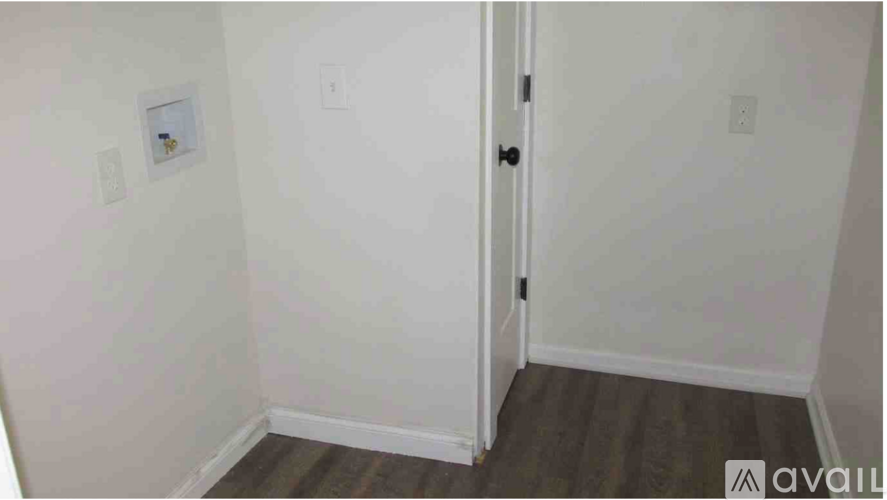 641 Cofield Drive 4 Beds Single Family Home for Rent - Photo gallery 2