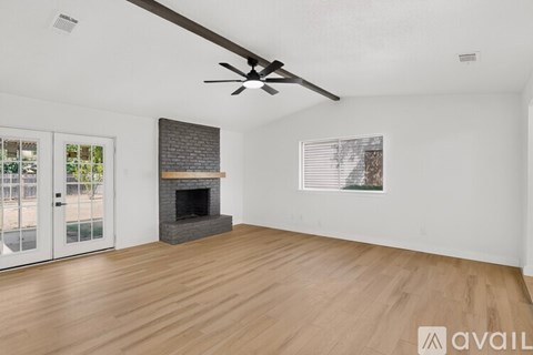 11231 Pelican Dr 3 Beds Apartment for Rent
