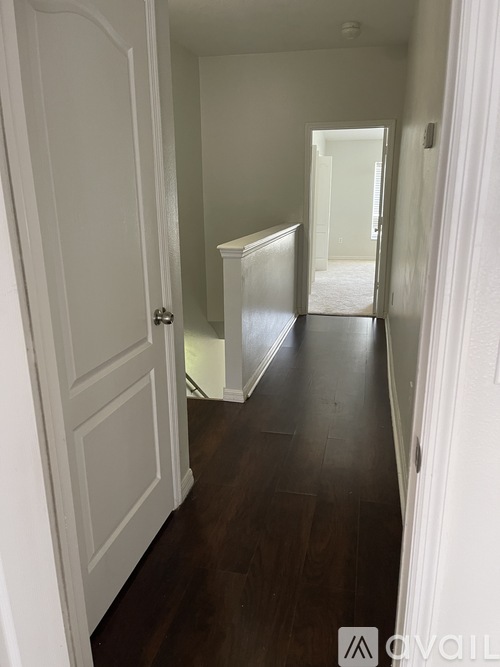 High Hampton Cir 2 Beds Townhouse for Rent - Photo gallery 2