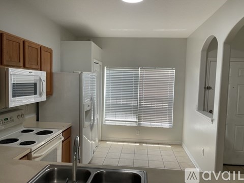 High Hampton Cir 2 Beds Apartment for Rent