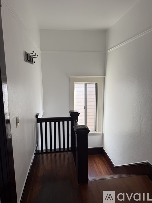 1544 18th Ave 3 Beds Single Family Home for Rent - Photo gallery 2